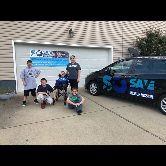 Meet your Posher, Tammi - Picture 1 of 1